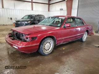 1996 Mercury Grand Marquis LS z VIN 2MELM7562TX600112, wystawiony jako Copart lot #82284414 z przebiegiem 149 682 mil mil oraz Czysty tytuł • Clean title. Historia ofert i sprzedaży dostępna na DreamBid. Obrazek 1.