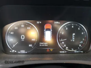2019 Volvo XC90 Momentum with VIN YV4A22PK0K1502406, listed as a Copart auction lot 43275225 with 120,941 mi miles and Salvage Title. Bid and sale history available at carsss.com. Image 9.