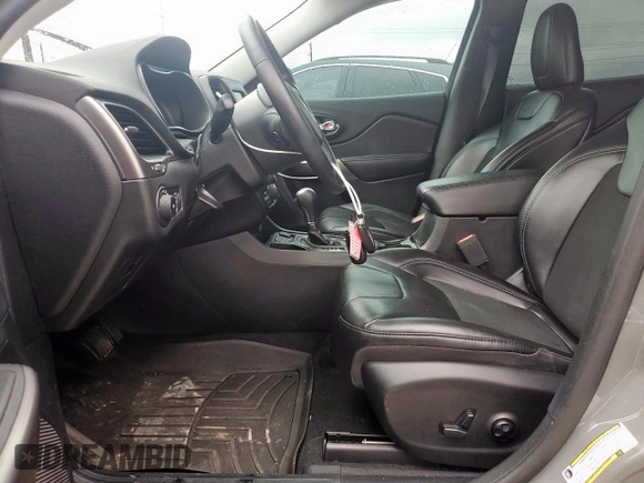 2019 Jeep Cherokee Latitude Plus with VIN 1C4PJLLB3KD357999, listed as a Copart auction lot 60349725 with 79,061 mi miles and Clean title. Bid and sale history available at DreamBid. Image 7.