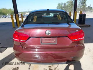 2013 Volkswagen Passat SE w/Sunroof & Nav with VIN 1VWBP7A31DC049778, listed as a IAAI auction lot 42087235 with 197,784 mi miles. Bid and sale history available at carsss.com. Image 16.