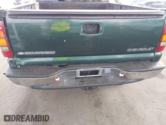 2001 Chevrolet Silverado 1500 LS with VIN 2GCEC19V111272435, listed as a IAAI auction lot 42040260 with 184,968 mi miles. Bid and sale history available at carsss.com. Image 12.