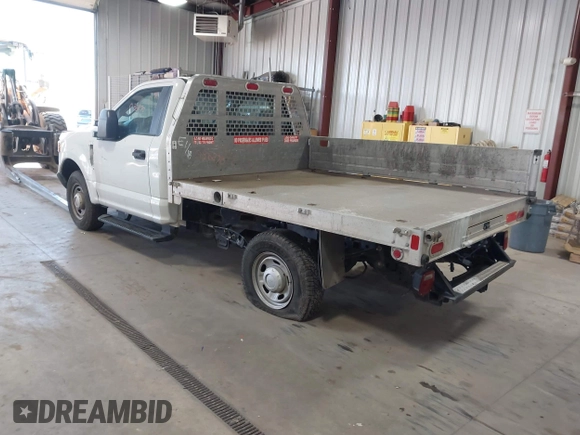 2017 Ford F-250 XL with VIN 1FDBF2A66HEC86629, listed as a IAAI auction lot 42036870 with 73,123 mi miles and . Bid and sale history available at DreamBid. Image 3.