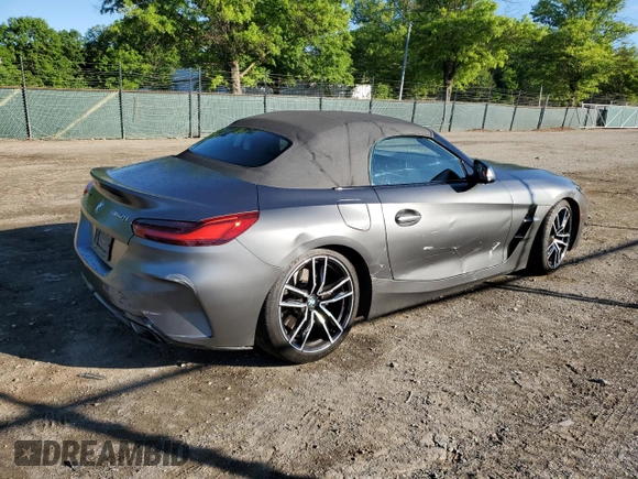 2020 BMW Z4 sDriveM40i z VIN WBAHF9C00LWW76934, wystawiony jako Copart lot #55810755 z przebiegiem 52 230 mil mil oraz Szkody całkowita. Historia ofert i sprzedaży dostępna na DreamBid. Obrazek 3.