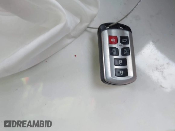 2013 Toyota Sienna XLE with VIN 5TDDK3DC1DS062849, listed as a IAAI auction lot 41510296 with 100,178 mi miles and . Bid and sale history available at DreamBid. Image 11.
