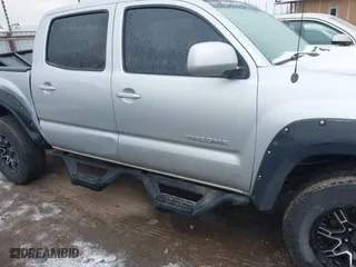 2005 Toyota Tacoma PreRunner with VIN 5TEJU62N15Z096264, listed as a IAAI auction lot 41537776 with 124,778 mi miles. Bid and sale history available at carsss.com. Image 13.