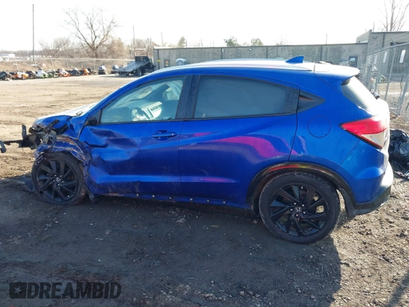 2022 Honda HR-V Sport with VIN 3CZRU6H11NM743180, listed as a IAAI auction lot 41795651 with 27,702 mi miles. Bid and sale history available at carsss.com. Image 15.