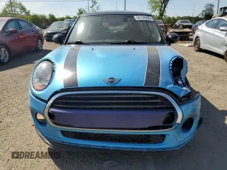 2017 MINI Hardtop Cooper with VIN WMWXP5C33H2G60921, listed as a Copart auction lot 58139295 with 94,599 mi miles and Salvage title. Bid and sale history available at DreamBid. Image 5.