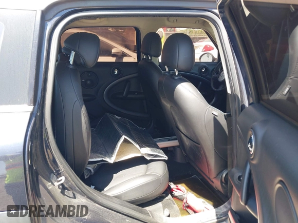 2012 MINI Countryman S with VIN WMWZC3C55CWL82709, listed as a IAAI auction lot 42002966 with 120,611 mi miles and . Bid and sale history available at DreamBid. Image 8.