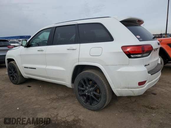 2020 Jeep Grand Cherokee Altitude z VIN 1C4RJFAG4LC420107, wystawiony jako Copart lot #44001055 z przebiegiem 44 747 mil mil oraz Szkoda całkowita • Salvage title. Historia ofert i sprzedaży dostępna na DreamBid. Obrazek 2.