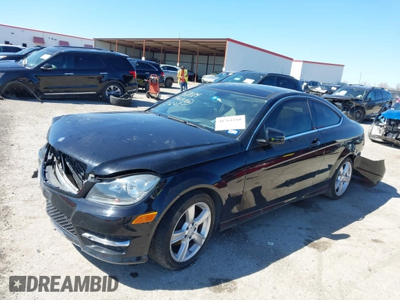 2013 Mercedes-Benz C 250 z VIN WDDGJ4HB6DG104780, wystawiony jako IAAI lot #41761180 z przebiegiem 89 249 mil mil oraz . Historia ofert i sprzedaży dostępna na DreamBid. Obrazek 17.