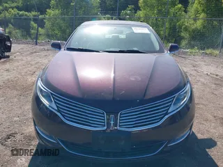 2013 Lincoln MKZ z VIN 3LN6L2GK9DR812595, wystawiony jako IAAI lot #42544413 z przebiegiem 196 159 mil mil oraz . Historia ofert i sprzedaży dostępna na DreamBid. Obrazek 6.
