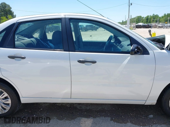 2007 Ford Focus S with VIN 1FAFP34N17W124403, listed as a IAAI auction lot 42021135 with 178,896 mi miles and . Bid and sale history available at carsss.com. Image 14.