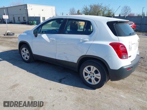 2016 Chevrolet Trax LS with VIN 3GNCJKSB4GL280174, listed as a IAAI auction lot 41982347 with 112,195 mi miles. Bid and sale history available at carsss.com. Image 3.