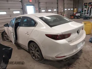 2019 Mazda 3 w/Select with VIN 3MZBPAAL3KM105342, listed as a IAAI auction lot 41443608 with 68,038 mi miles. Bid and sale history available at carsss.com. Image 3.