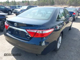 2016 Toyota Camry XLE with VIN 4T4BF1FK6GR528992, listed as a IAAI auction lot 42006520 with 89,225 mi miles and . Bid and sale history available at carsss.com. Image 4.