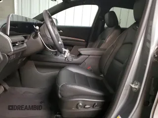 2024 Cadillac XT4 AWD Premium Luxury z VIN 1GYFZDR42RF137782, wystawiony jako Copart lot #79015104 z przebiegiem 11 549 mil mil oraz Czysty tytuł • Clean title. Historia ofert i sprzedaży dostępna na DreamBid. Obrazek 7.