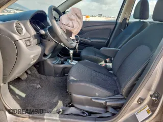 2016 Nissan Versa SV z VIN 3N1CN7AP2GL840543, wystawiony jako Copart lot #60089465 z przebiegiem 163 858 mil mil oraz Szkoda całkowita • Salvage title. Historia ofert i sprzedaży dostępna na DreamBid. Obrazek 7.