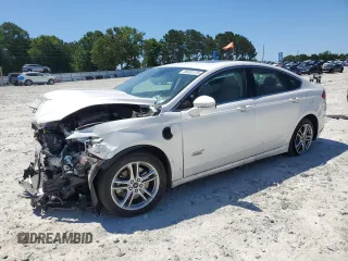 2016 Ford Fusion Titanium z VIN 3FA6P0SUXGR237813, wystawiony jako Copart lot #58032275 z przebiegiem 104 280 mil mil oraz Szkoda całkowita • Salvage title. Historia ofert i sprzedaży dostępna na DreamBid. Obrazek 1.