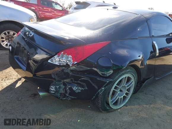 2008 Nissan 350Z with VIN JN1BZ34D58M702500, listed as a IAAI auction lot 41631168 with 108,287 mi miles. Bid and sale history available at carsss.com. Image 6.