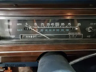 1987 Ford Crown Victoria z VIN 2FABP71F2HX156902, wystawiony jako Copart lot #74368944 z przebiegiem 77 708 mil mil oraz Szkoda całkowita • Salvage title. Historia ofert i sprzedaży dostępna na DreamBid. Obrazek 9.