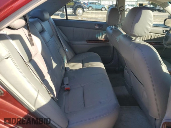 2004 Toyota Camry LE with VIN 4T1BE30K74U362334, listed as a Copart auction lot 81300194 with 106,112 mi miles and Clean Title. Bid and sale history available at carsss.com. Image 10.