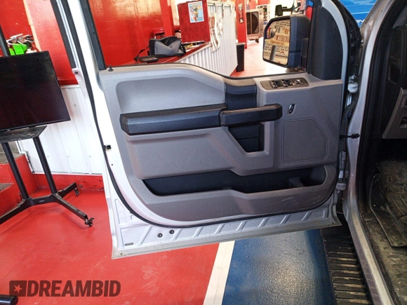 2018 Ford F-150 XL with VIN 1FTFW1E56JKE97337, listed as a IAAI auction lot 42854268 with 120,281 mi miles and . Bid and sale history available at DreamBid. Image 19.