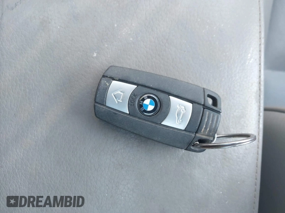 2007 BMW 3 Series 328i with VIN WBAVS13547FX16529, listed as a IAAI auction lot 41769488 with 88,993 mi miles. Bid and sale history available at carsss.com. Image 11.
