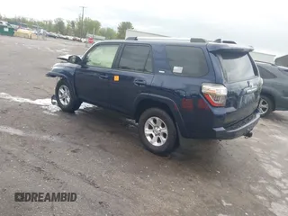 2022 Toyota 4Runner SR5 with VIN JTEMU5JR0N6028851, listed as a IAAI auction lot 41972880 with 38,484 mi miles and . Bid and sale history available at DreamBid. Image 3.