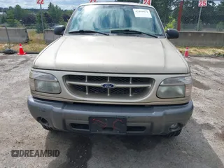 2001 Ford Explorer XLT z VIN 1FMZU73E71ZA79770, wystawiony jako IAAI lot #42499921 z przebiegiem 174 050 mil mil oraz . Historia ofert i sprzedaży dostępna na DreamBid. Obrazek 6.
