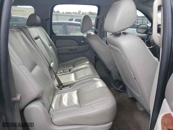 2008 Chevrolet Suburban LT w/3LT with VIN 1GNFC16J28J158036, listed as a Copart auction lot 83889104 with 189,822 mi miles and Salvage Title. Bid and sale history available at carsss.com. Image 10.