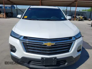 2023 Chevrolet Traverse LT Cloth z VIN 1GNERGKW7PJ323950, wystawiony jako IAAI lot #42019061 z przebiegiem 20 040 mil mil oraz . Historia ofert i sprzedaży dostępna na DreamBid. Obrazek 6.