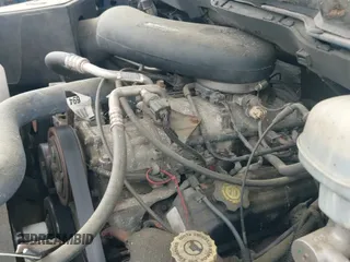 2002 Dodge 1500 z VIN 1D7HU18Z82J159934, wystawiony jako IAAI lot #42648932 z przebiegiem 193 957 mil mil oraz . Historia ofert i sprzedaży dostępna na DreamBid. Obrazek 12.