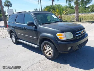 2002 Toyota Sequoia Limited with VIN 5TDZT38AX2S091954, listed as a IAAI auction lot 42035632 with 206,969 mi miles. Bid and sale history available at carsss.com. Image 1.