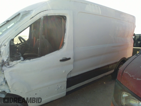 2024 Ford Transit Cargo with VIN 1FTBR1C82RKA26803, listed as a IAAI auction lot 40440250 with 1,197 mi miles and . Bid and sale history available at DreamBid. Image 14.