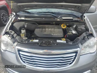 2016 Chrysler Town & Country Touring with VIN 2C4RC1BG4GR282061, listed as a Copart auction lot 68726324 with 139,247 mi miles and Clean Title. Bid and sale history available at DreamBid. Image 12.