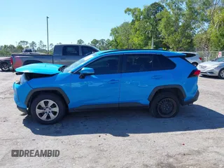 2019 Toyota RAV4 LE with VIN 2T3K1RFV6KW026338, listed as a IAAI auction lot 41763193 with 152,909 mi miles. Bid and sale history available at carsss.com. Image 14.