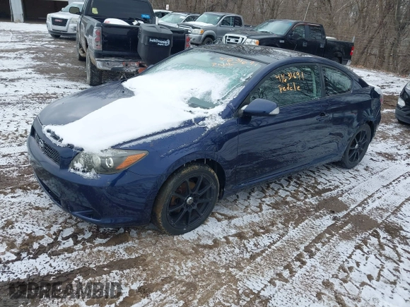 2008 Scion tC Spec z VIN JTKDE167980227382, wystawiony jako IAAI lot #41631691 z przebiegiem 155 801 mil mil oraz . Historia ofert i sprzedaży dostępna na DreamBid. Obrazek 2.