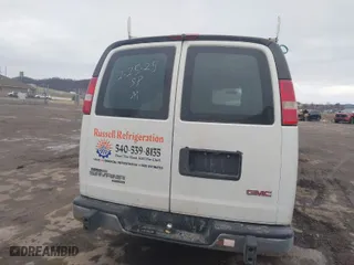 2015 GMC Savana Cargo Van with VIN 1GTW7FCF4F1904249, listed as a IAAI auction lot 41710471 with 178,930 mi miles. Bid and sale history available at carsss.com. Image 17.