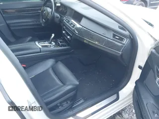 2012 BMW 7 Series 750Li xDrive с VIN WBAKC8C51CC434997, выставлен на аукционе IAAI как лот 41605961 с пробегом 115 330 миль миль и . История ставок и продаж доступна на DreamBid. Изображение 5.