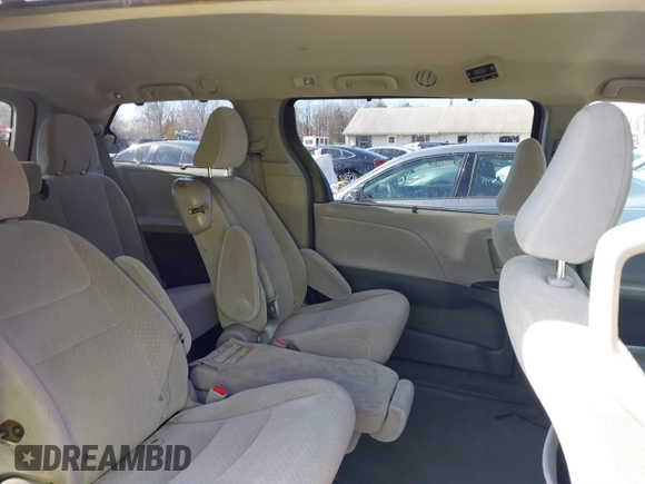 2015 Toyota Sienna LE AAS with VIN 5TDKK3DC9FS546455, listed as a IAAI auction lot 41674823 with 94,941 mi miles. Bid and sale history available at carsss.com. Image 8.
