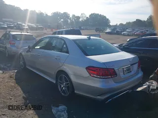 2014 Mercedes-Benz E-Class E 350 Sport with VIN WDDHF5KB5EB071435, listed as a IAAI auction lot 40458844 with 102,629 mi miles. Bid and sale history available at carsss.com. Image 3.