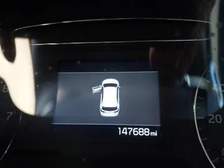 2019 Kia Sorento LX z VIN 5XYPG4A56KG481297, wystawiony jako IAAI lot #41994392 z przebiegiem 147 688 mil mil oraz . Historia ofert i sprzedaży dostępna na DreamBid. Obrazek 15.