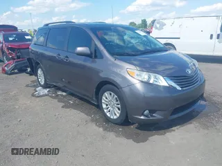 2011 Toyota Sienna XLE AAS с VIN 5TDYK3DCXBS041416, выставлен на аукционе IAAI как лот 42239197 с пробегом 128 868 миль миль и . История ставок и продаж доступна на DreamBid. Изображение 1.