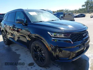 2022 Kia Sorento SX z VIN 5XYRK4LF7NG080679, wystawiony jako IAAI lot #41721949 z przebiegiem 264 608 mil mil oraz . Historia ofert i sprzedaży dostępna na DreamBid. Obrazek 1.