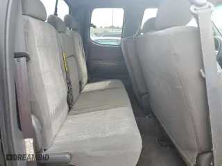 2006 Toyota Tundra SR5 with VIN 5TBBT44196S486168, listed as a Copart auction lot 61920664 with 270,856 mi miles and Non Repairable. Bid and sale history available at carsss.com. Image 10.