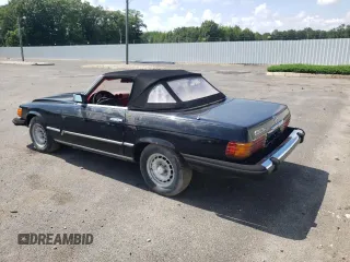 1979 Mercedes-Benz SL with VIN 10704412052292, listed as a Copart auction lot 64758035 with 146,896 mi miles and Clean title. Bid and sale history available at DreamBid. Image 2.