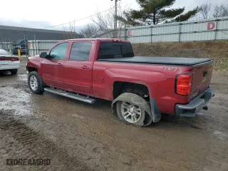 2018 Chevrolet Silverado 1500 LT with VIN 3GCUKREC7JG530434, listed as a Copart auction lot 49590375 with 106,751 mi miles and Clean Title. Bid and sale history available at carsss.com. Image 2.