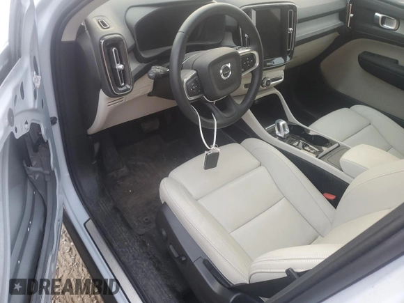 2024 Volvo XC40 Plus Dark Theme with VIN YV4L12UL3R2241057, listed as a Copart auction lot 43803265 with 9,396 mi miles and Salvage title. Bid and sale history available at DreamBid. Image 8.