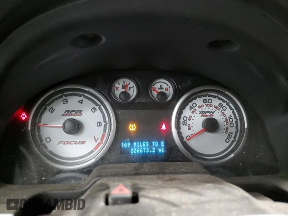 2009 Ford Focus SES with VIN 1FAHP36N09W270655, listed as a Copart auction lot 49807895 with 226,673 mi miles and Salvage Title. Bid and sale history available at carsss.com. Image 9.
