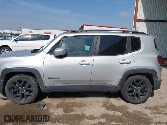2017 Jeep Renegade Latitude with VIN ZACCJABB9HPF14286, listed as a IAAI auction lot 42042956 with 79,521 mi miles. Bid and sale history available at carsss.com. Image 14.